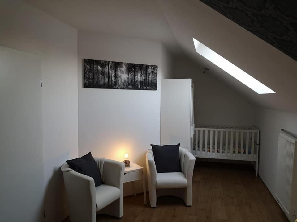 Haus Am Hang; Ferienwohnung Fernblick Stolberg (Rhineland) Exterior foto